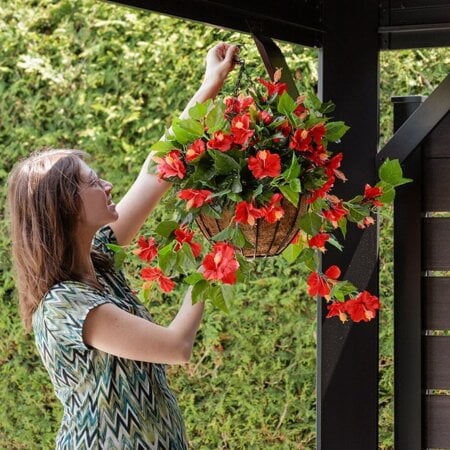 Jardinière suspendue d'hibiscus rouge artificiel, 24 x 22'' - Décors Véronneau