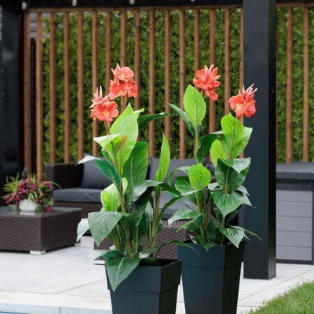 Canna rouge artificiel extérieur en pot, 64'' - Décors Véronneau