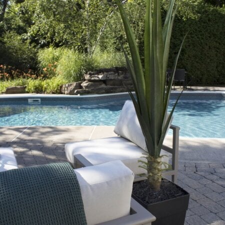 Artificial outdoor potted yucca plant, 68 x 22