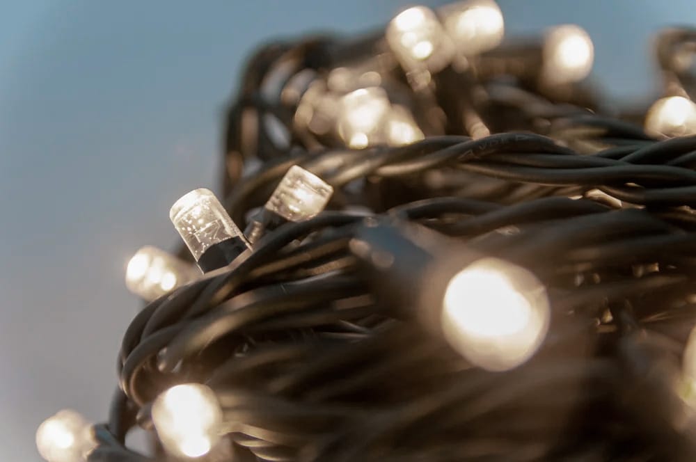 100 lumières DEL, blanc, fil vert, int/ext, 52,5' - Décors Véronneau