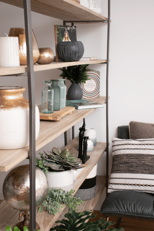 Décorations scandinaves sur une tablette - Décors Véronneau