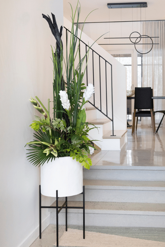 Arrangement floral moderne blanc - Décors Véronneau