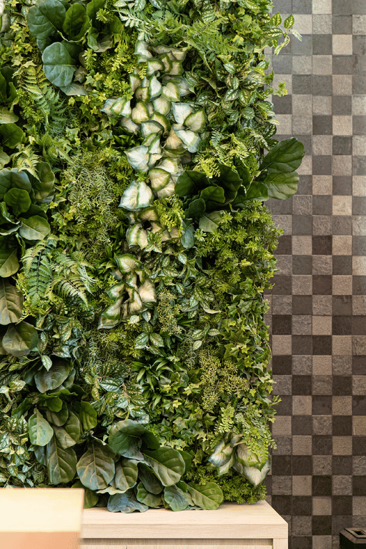 Mur végétal avec plantes artificielles - Décors Véronneau