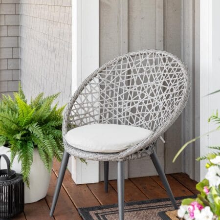 Chaise en osier tressé pour l'extérieur, 32 x 29