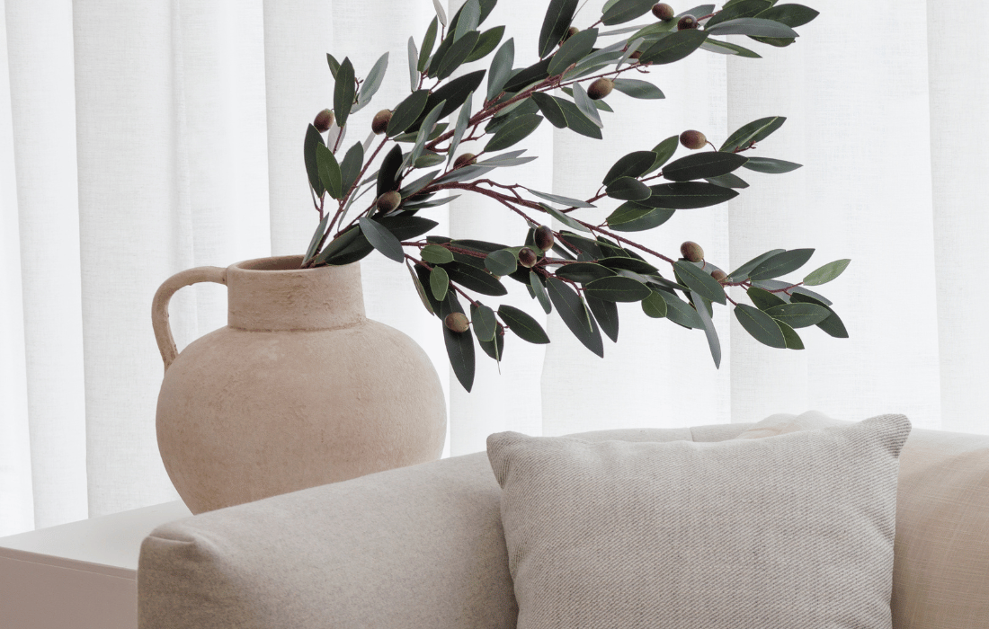 Feuillage d'olivier dans un vase - Décors Véronneau