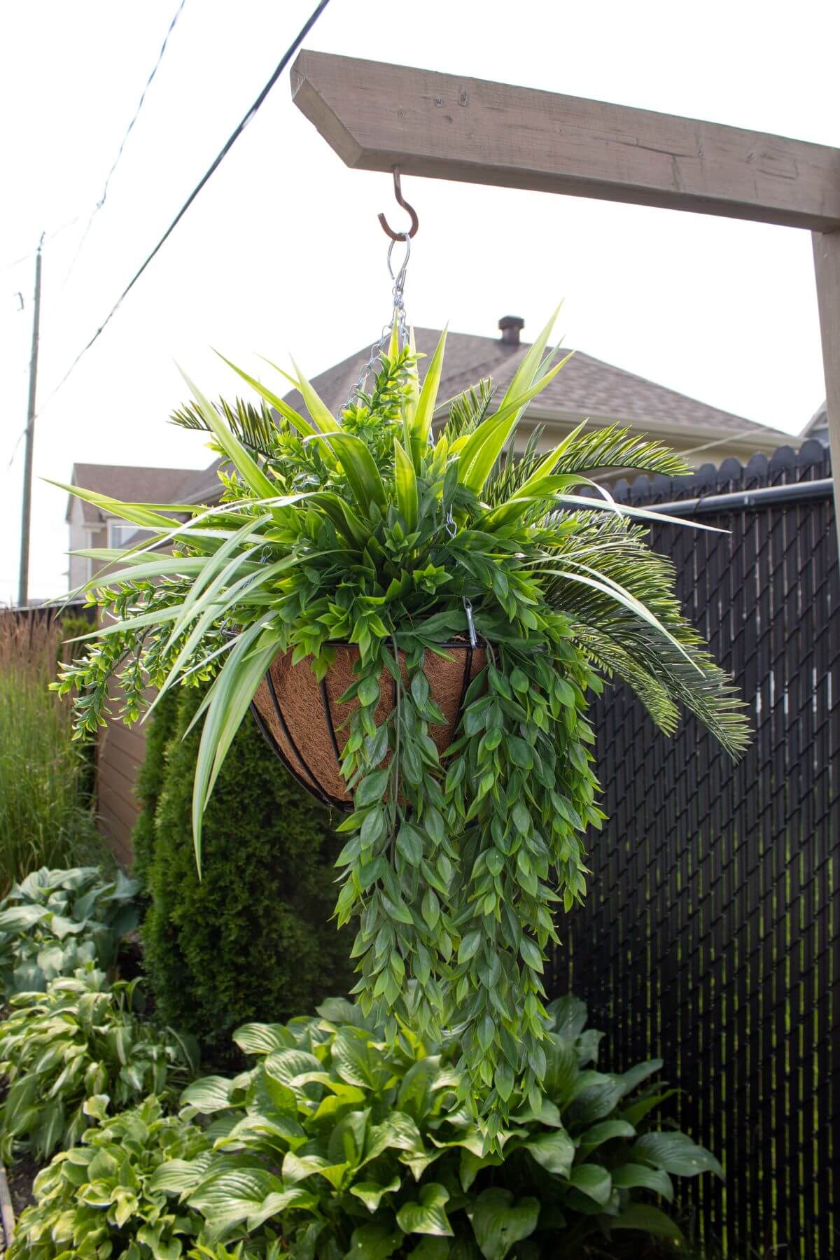 Jardinière de plantes suspendues - Décors Véronneau