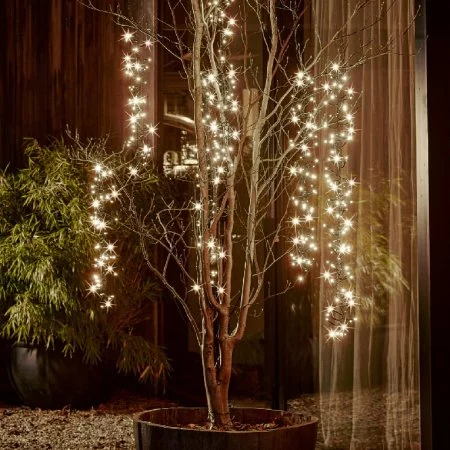 Cascade extérieure au DEL sur fil noir, blanc chaud, 6,5'