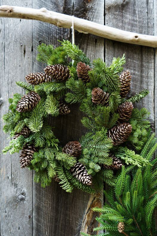 Couronne hivernale avec cocottes - Décors Véronneau