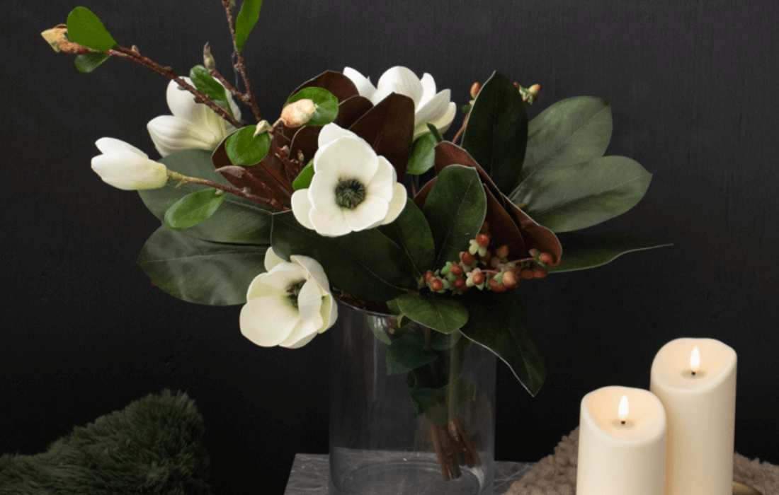 Arrangement de magnolias blancs d'automne - Décors Véronneau