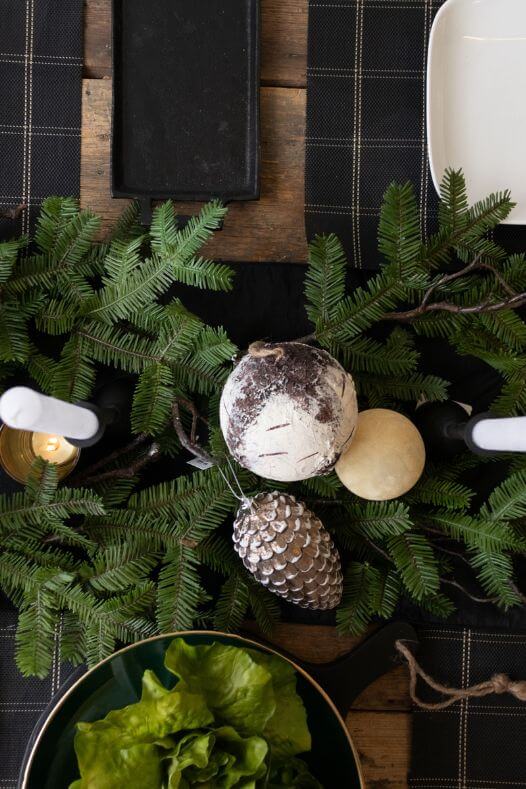 Table de Noël naturelle et noire - Décors Véronneau