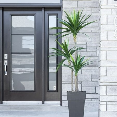 Yucca artificiel extérieur en pot, 65'' - Décors Véronneau