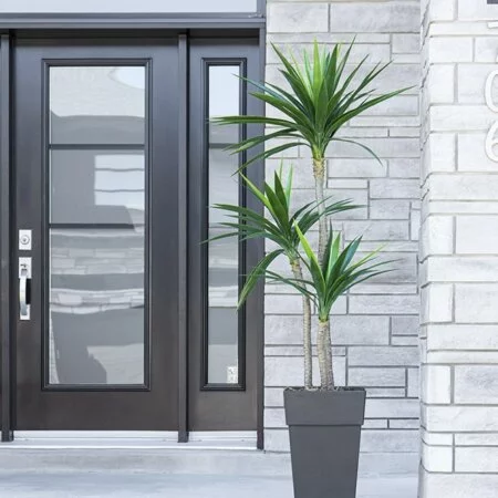 Yucca artificiel extérieur en pot, 65'' - Décors Véronneau