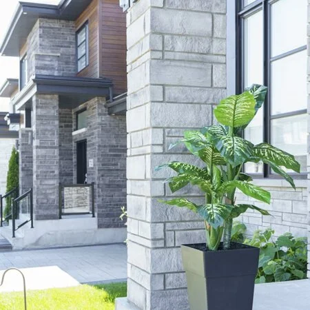 Dieffenbachia artificiel en pot extérieur, 53'' - Décors Véronneau