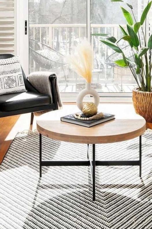 Pampas sur meuble de salon - Décors Véronneau