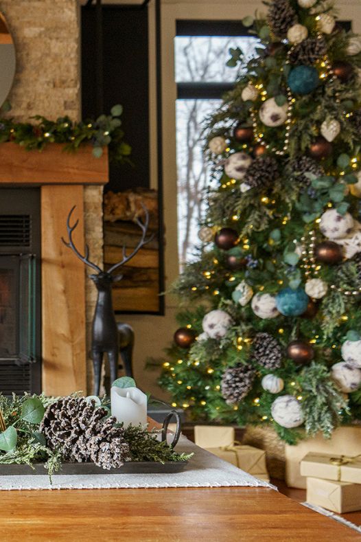 Sapin de Noël magique en forêt woodland - Décors Véronneau