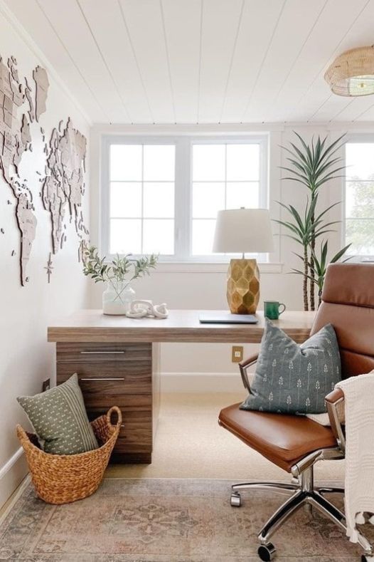 Plante yucca artificiel dans un bureau - Décors Véronneau