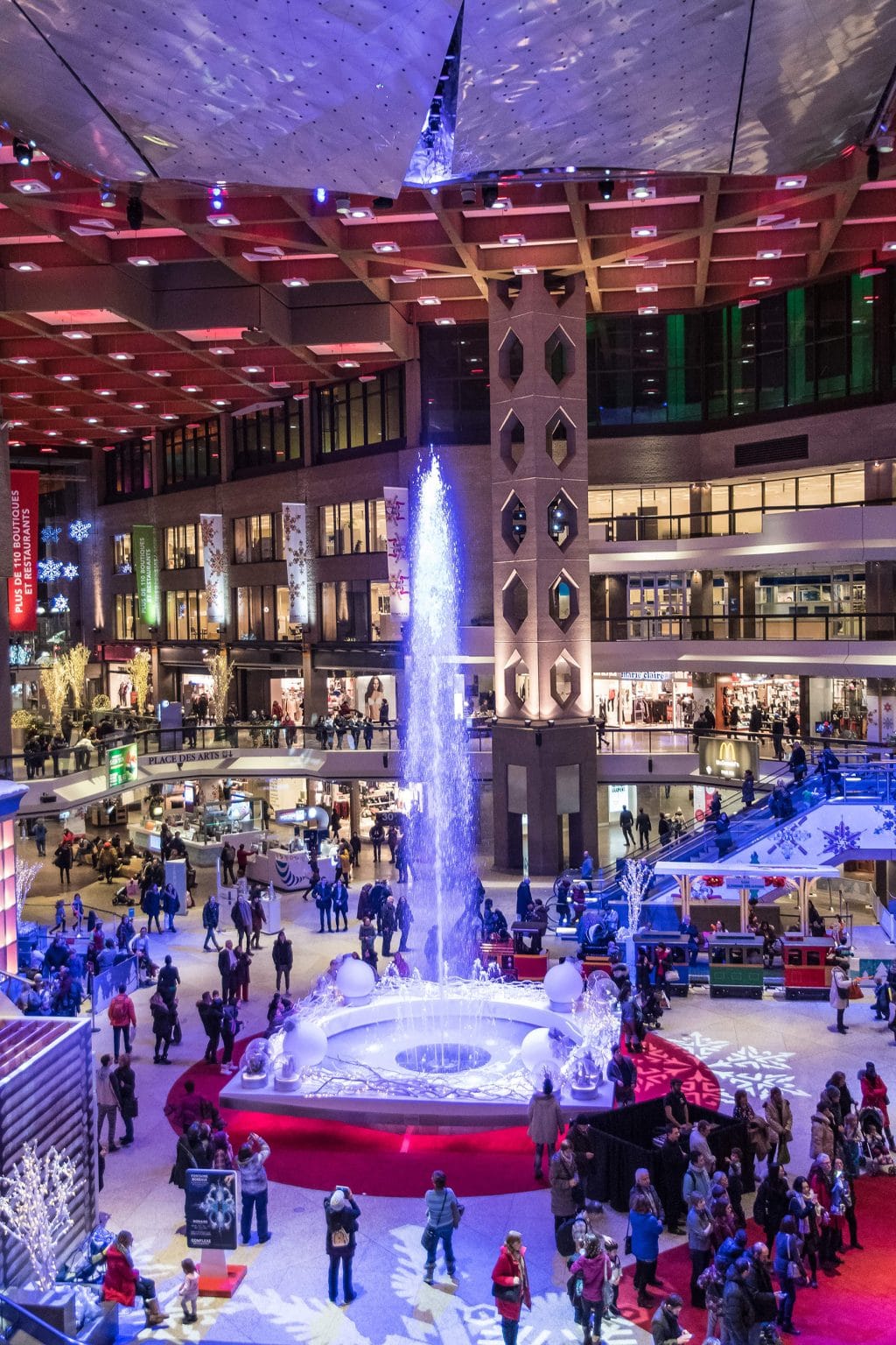 Complexe Desjardins, Noël - Décors Véronneau