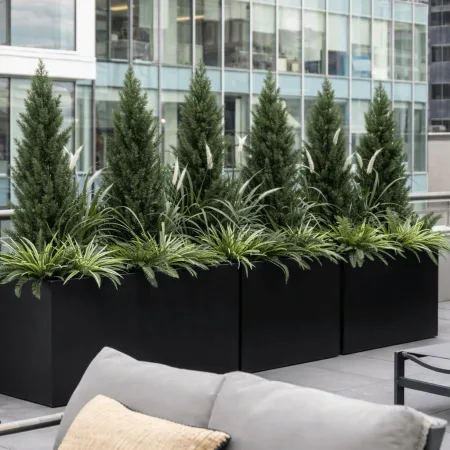 Black stainless steel planter with drainage hole, 18 x 39'' - Décors Véronneau
