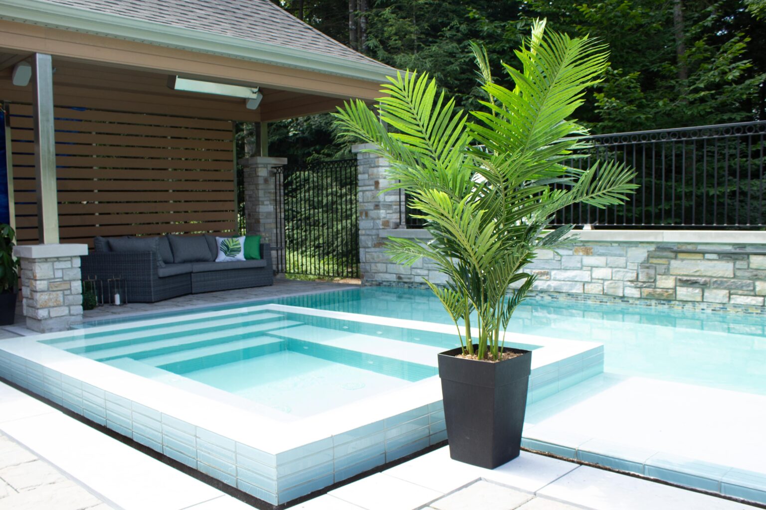 Palmier areca pour l'extérieur garanti contre la décoloration - Décors Véronneau