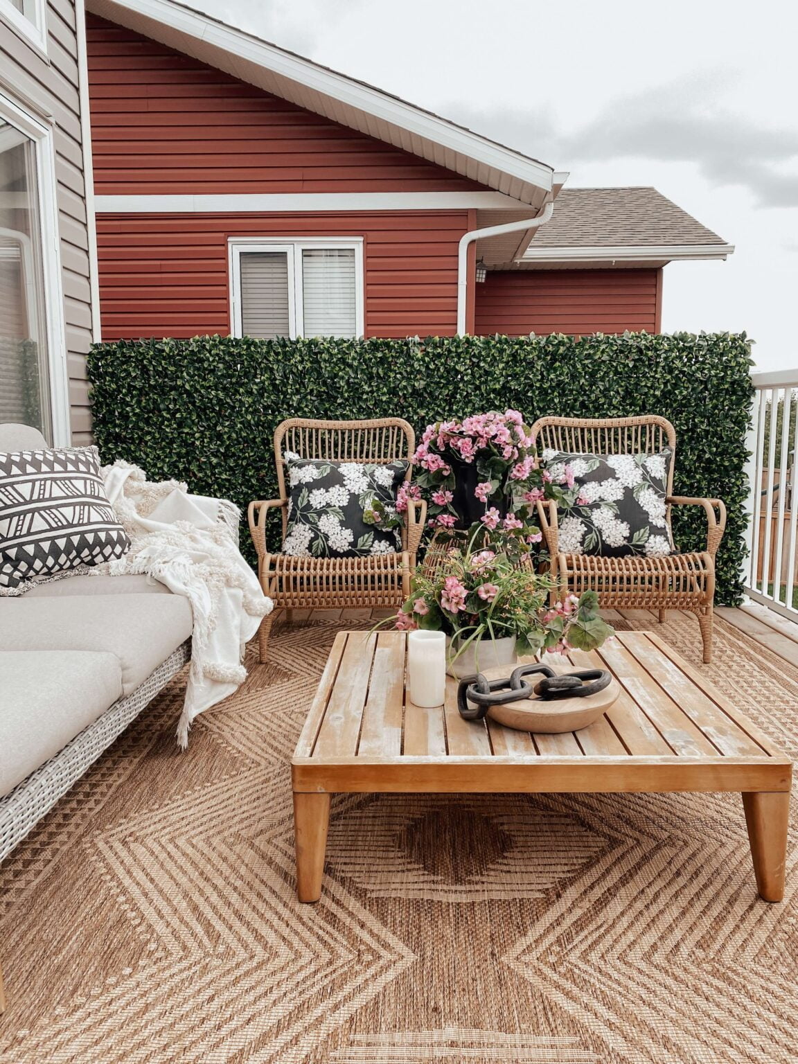 Treillis d'intimité en faux feuillage - Décors Véronneau