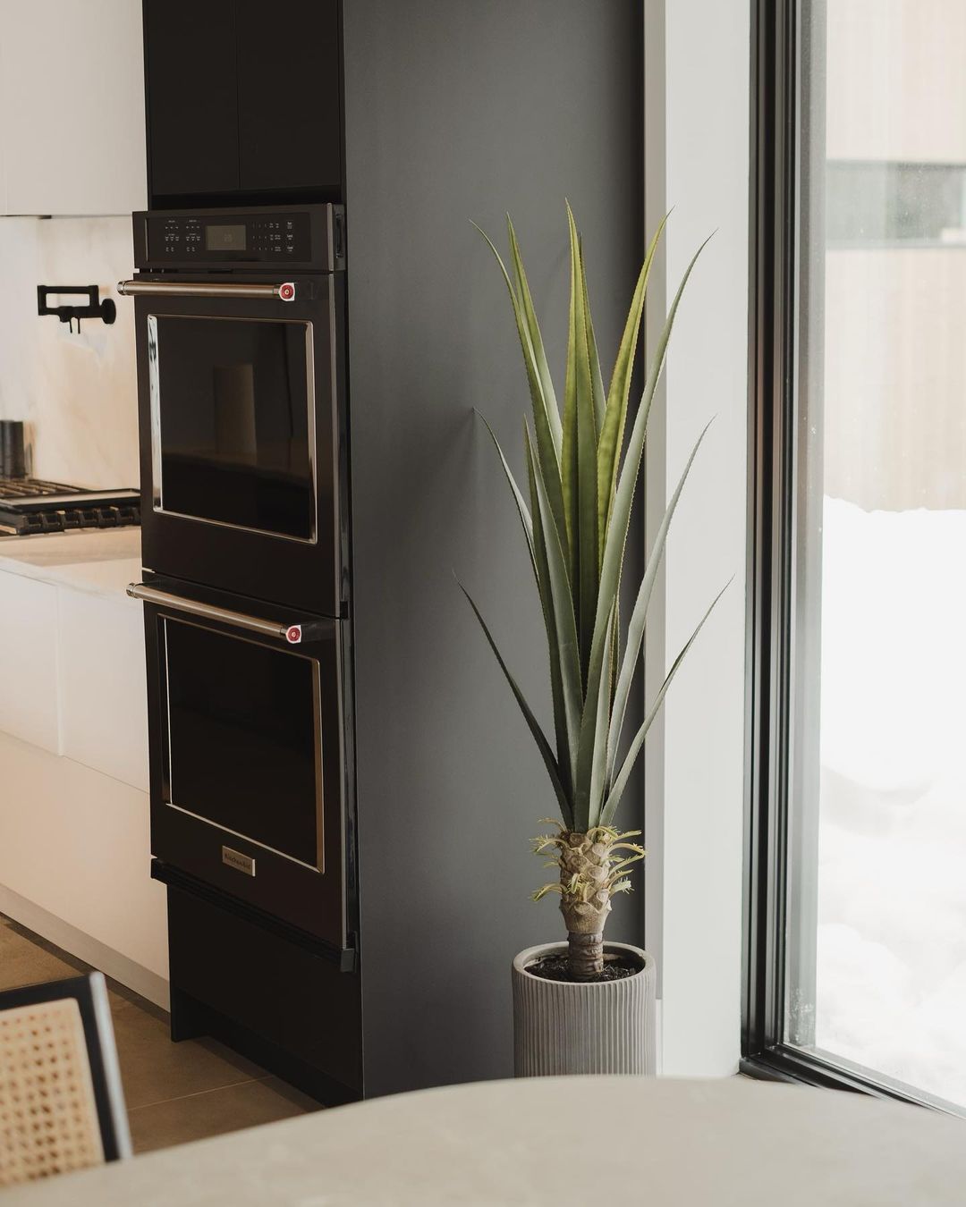 Agave artificiel pot béton - Décors Véronneau