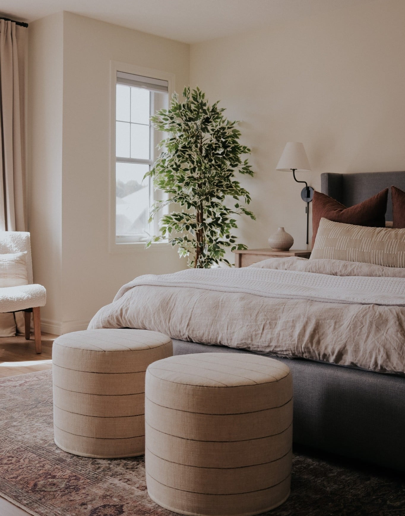 Ficus panaché chambre à coucher transitionnelle - Décors Véronneau