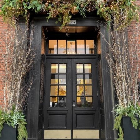 Outdoor 384 cluster LEDs on green wire, warm white, 13' - Décors Véronneau