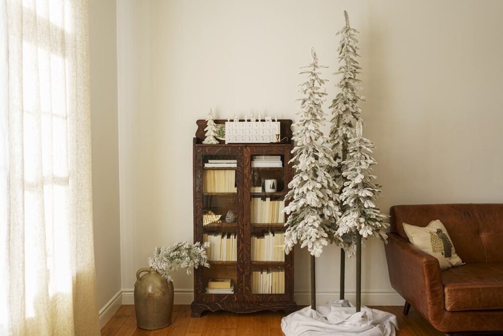 Sapins minces blancs - Décors Véronneau