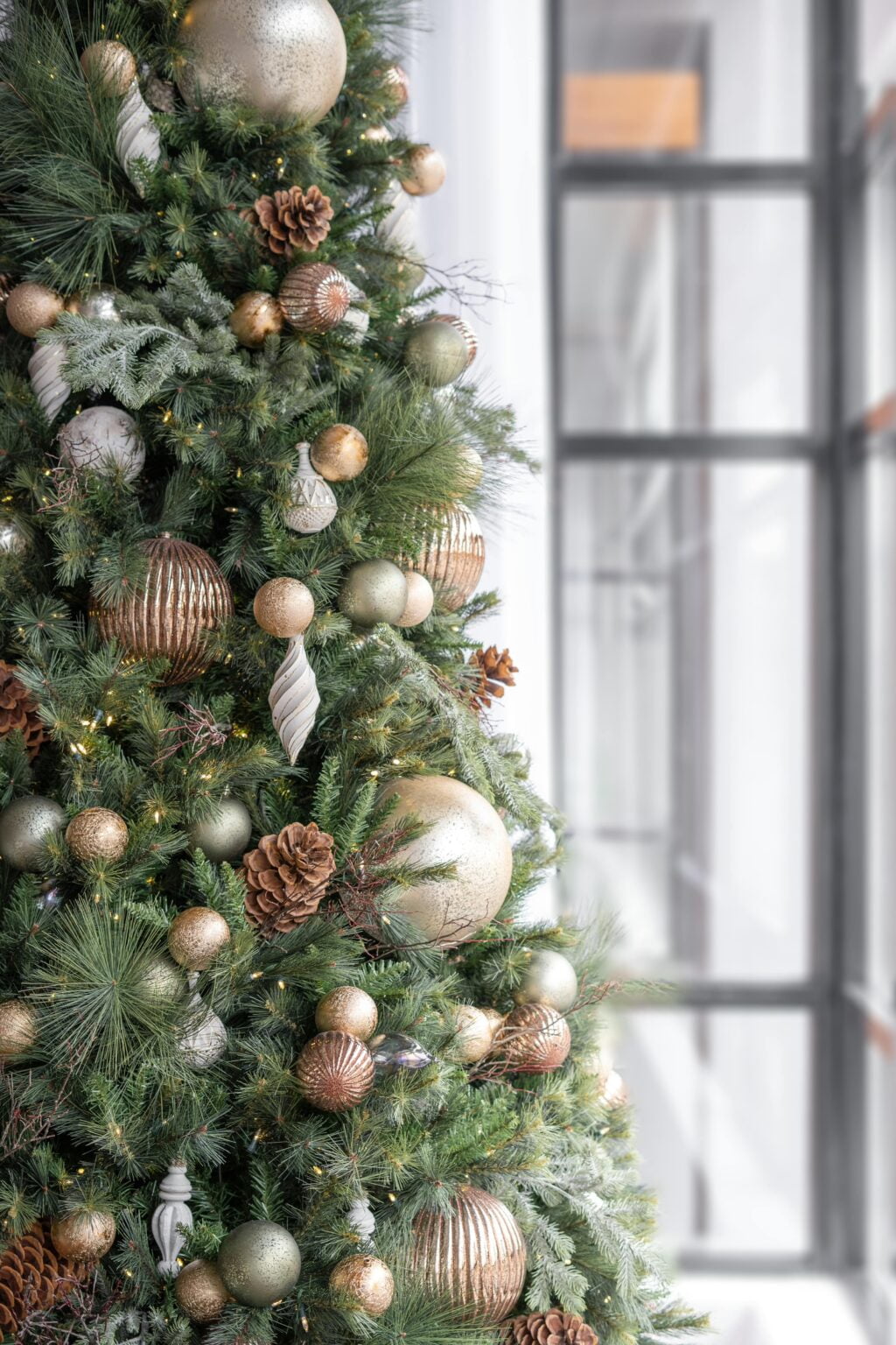 Sapin de Noël géant - Décors Véronneau