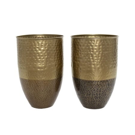 Petit vase en métal