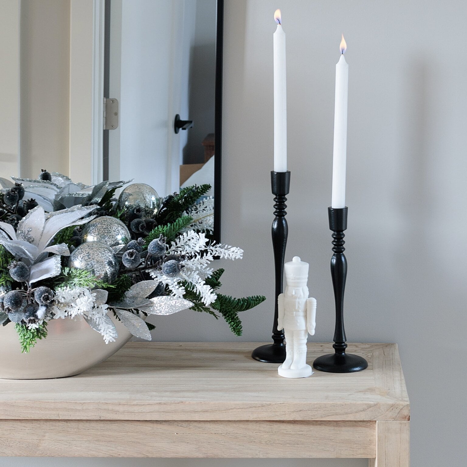 Petit casse-noisette blanc - Décors Véronneau