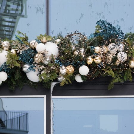 Boule de Noël géante blanche craquelée, 8'' - Décors Véronneau
