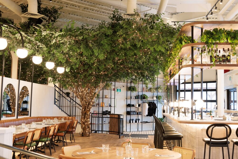 Custom-made large tree crafted with recycled branches - Décors Véronneau