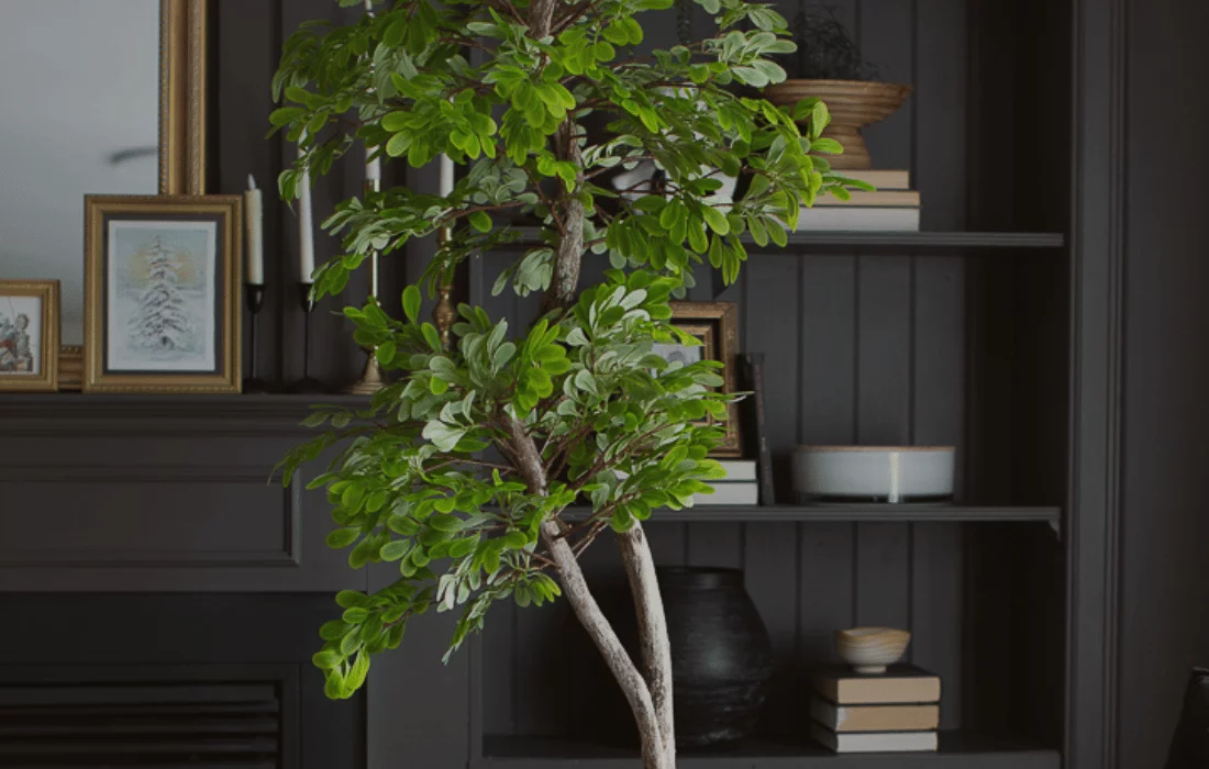 Arbre artificiel d'acacia dans un décor moody - Décors Véronneau