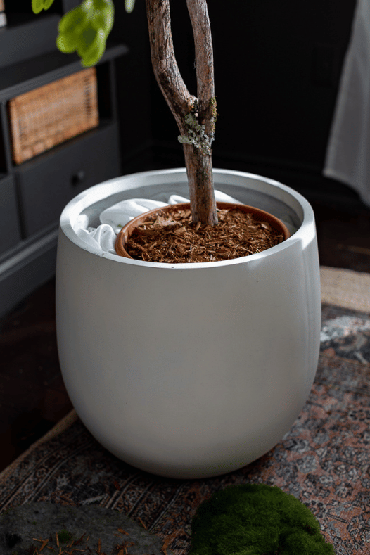 Cache-pot blanc en terre cuite - Décors Véronneau