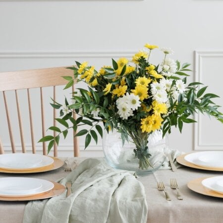 Artificial yellow daisies, 25'' - Décors Véronneau