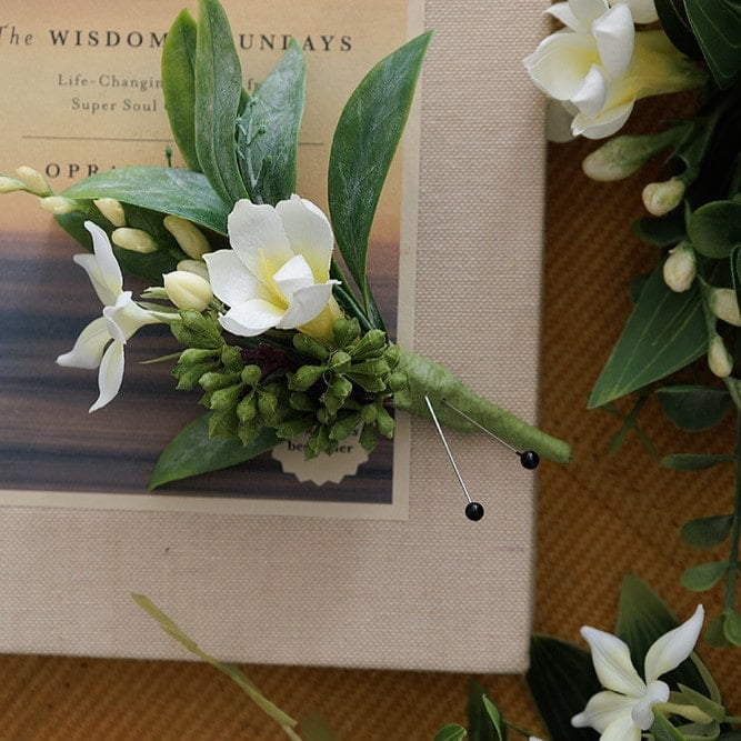 Boutonnière blanche - Décors Véronneau