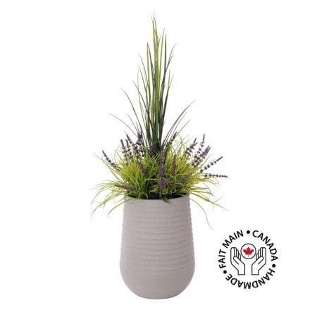Arrangement de lavande et feuillage en pot beige fini terrazzo gris, 55''