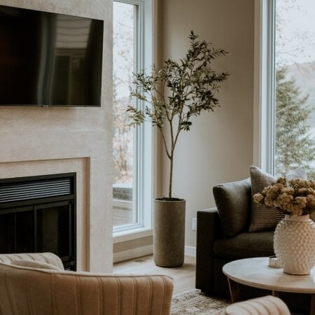 Cylindrical brown fiber cement pot - Décors Véronneau