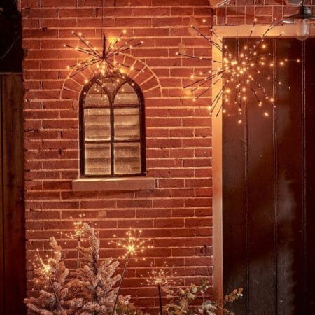 Outdoor flashing hanging polestar, 72 warm white LED lights, black wire, 17,5'' - Décors Véronneau