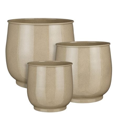 Beige round planter
