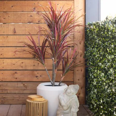 Statue bouddha pensif beige avec lumière solaire, 14 x 11'' - Décors Véronneau