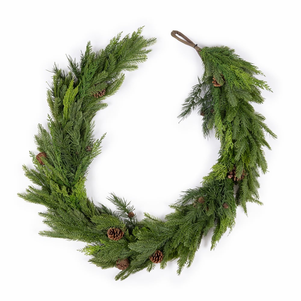 Artificial real-touch mixed Christmas garland, 72'' - Image 4 - Décors Véronneau