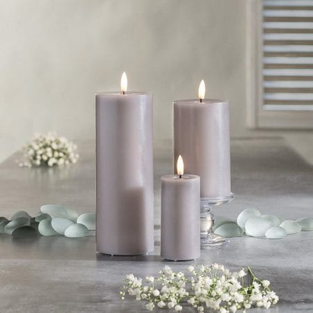 Grey wax LED candle, 4 x 2'' - Décors Véronneau