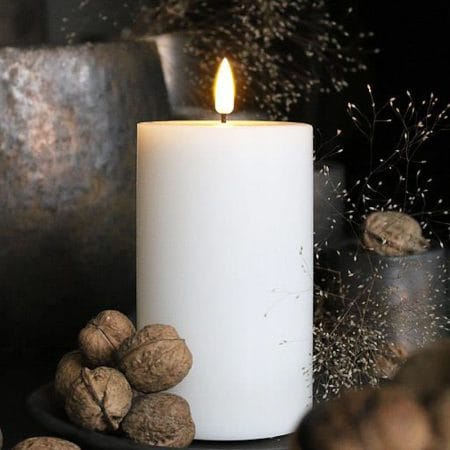 White wax LED candle, 8 x 4'' - Décors Véronneau