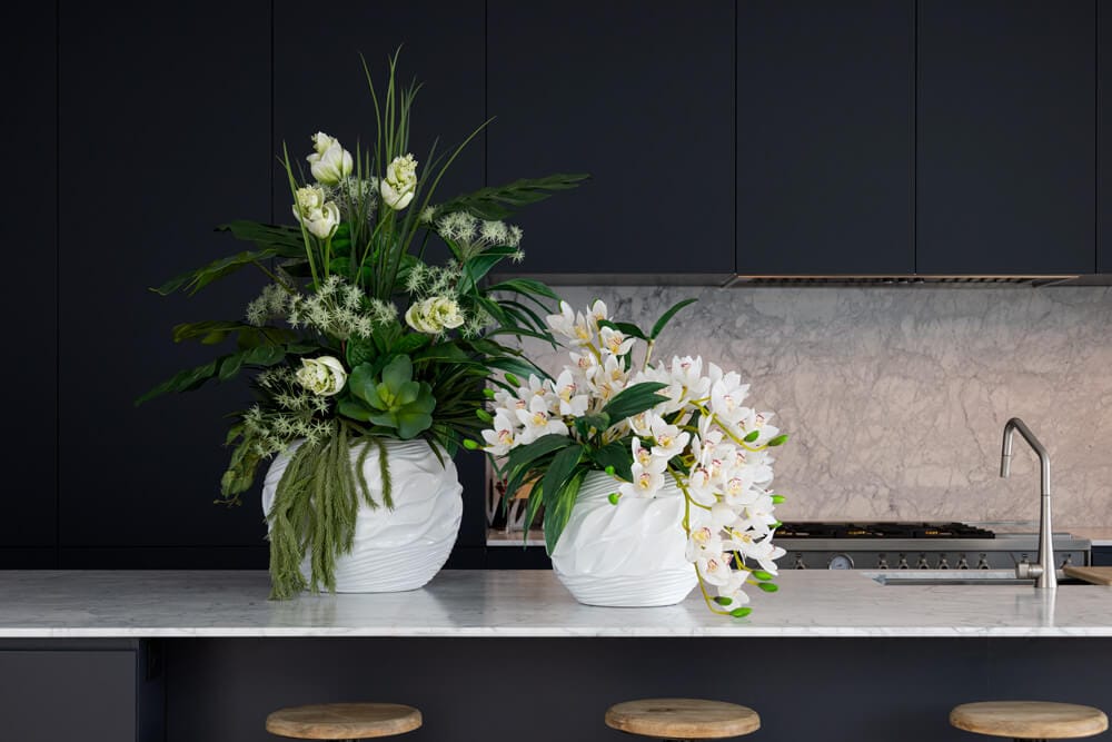 Arrangements floraux dans une cuisine - Décors Véronneau