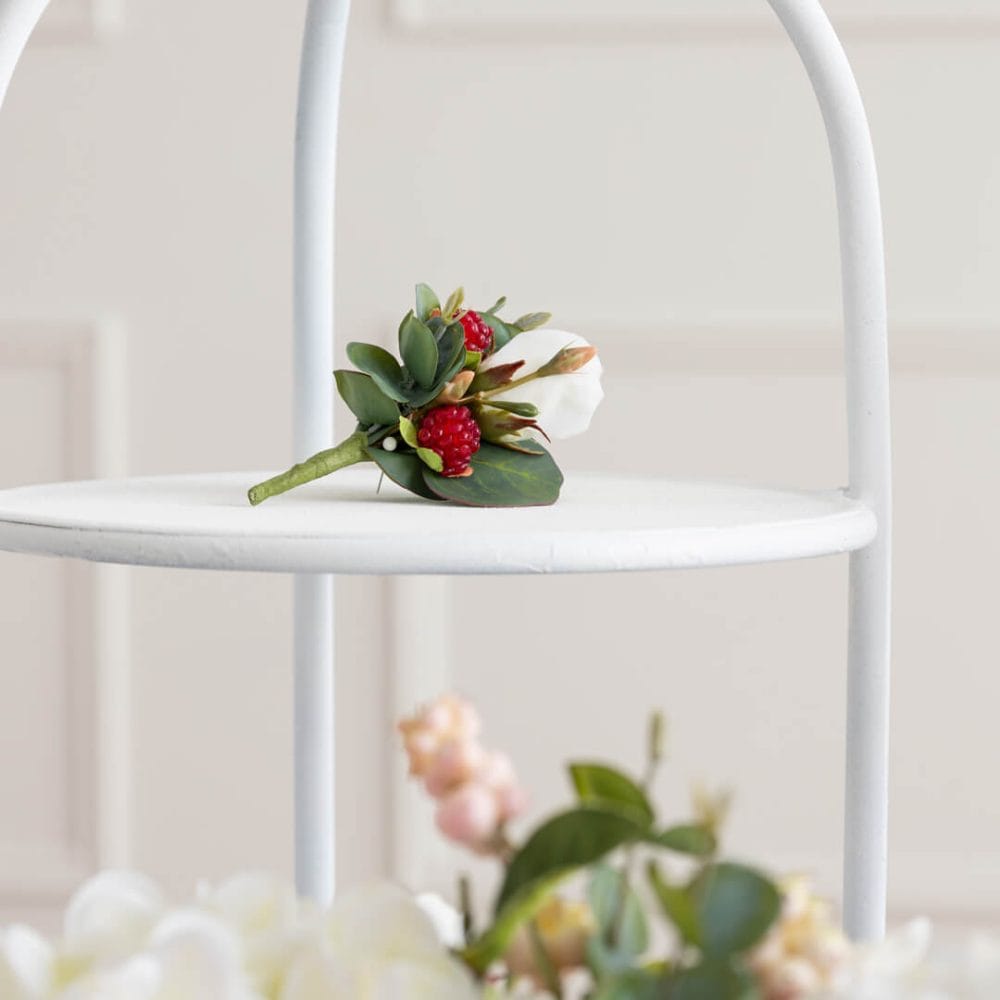 Boutonnière avec baies - Décors Véronneau