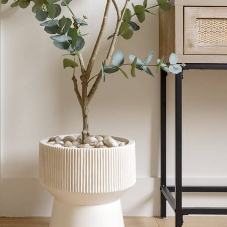 Beige pedestal fiber clay planter - Décors Véronneau