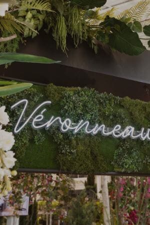 Logo Décors Véronneau néon - Décors Véronneau