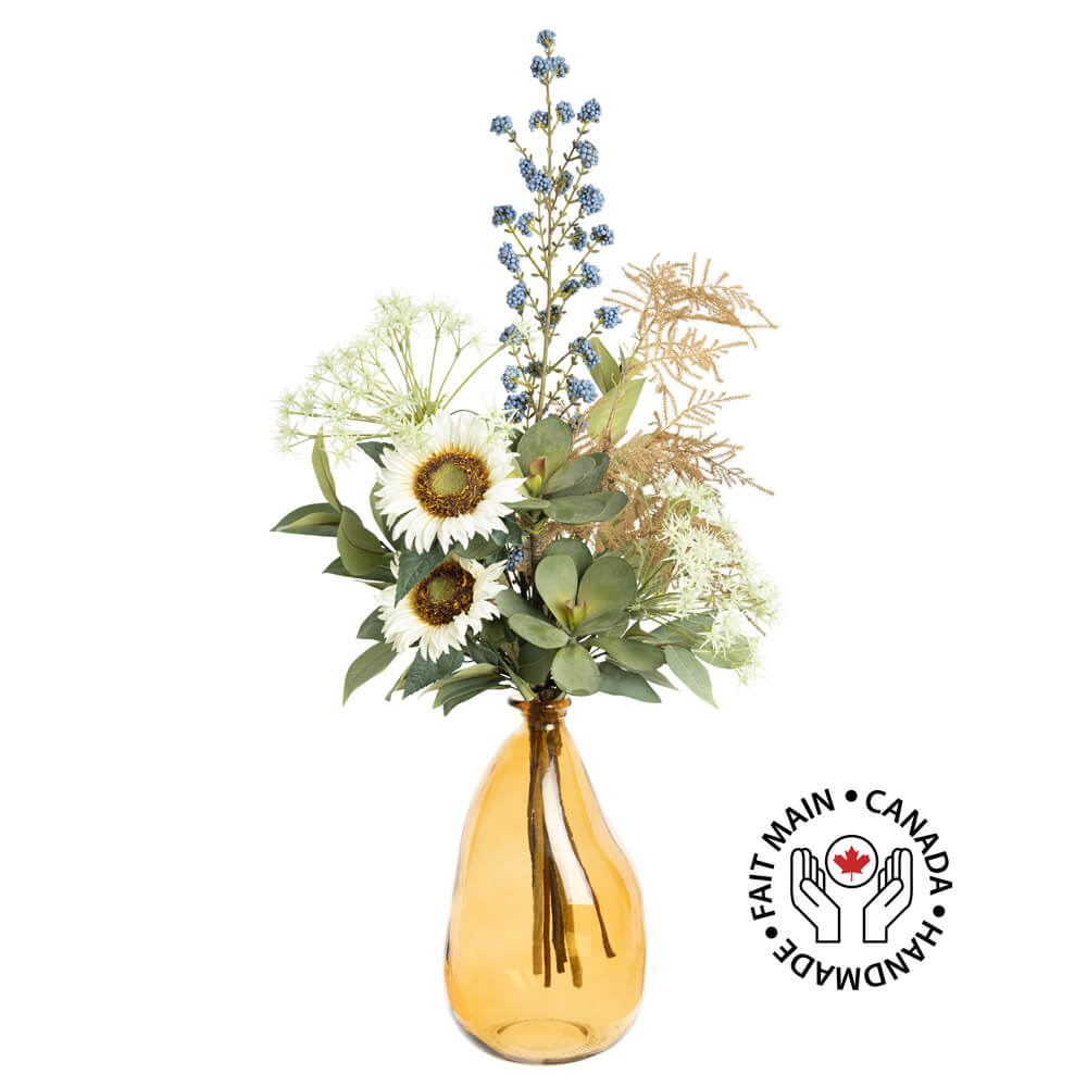 Grand arrangement de tournesols blancs et de petites baies bleues - Décors Véronneau